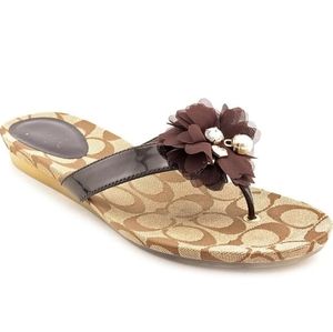 COACH Serenity Flip Flop in Kahki